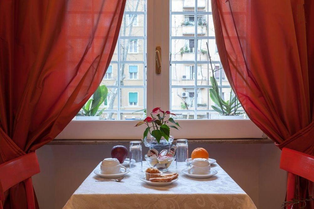 Roma In Una Stanza Guesthouse Екстериор снимка